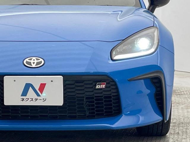 GR86 RC 6MT 禁煙車 純正9型ナビ バックカメラ GRエアロスタビライジングカバー ETC 純正革巻きステアリング 左右独立型フルオートエアコン スマートキー LEDヘッドライト(22枚目)
