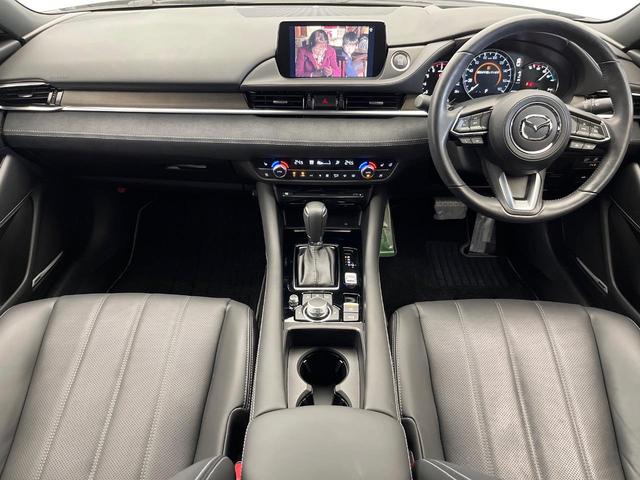 ＭＡＺＤＡ６セダン ２５Ｓ　Ｌパッケージ　全周囲カメラ　ＢＯＳＥサウンドシステム　マツダコネクト　レーダークルーズコントロール　ドラレコ　ＥＴＣ　純正１９インチアルミホイール　シートヒーター　パワーシート　ＬＥＤヘッドライト（2枚目）