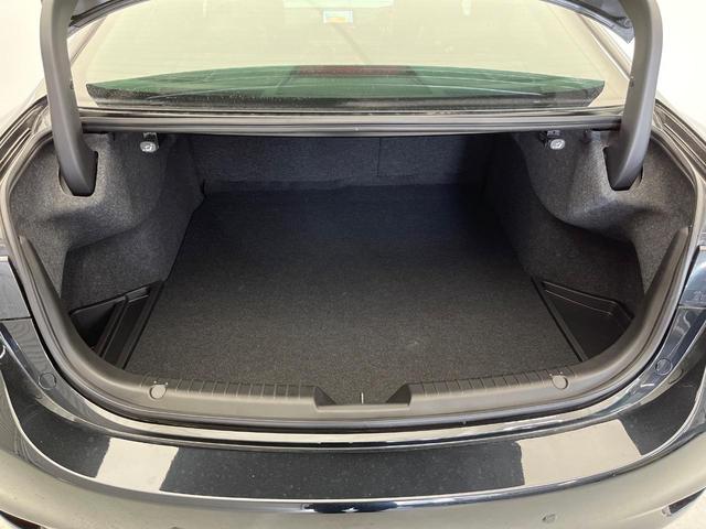 ＭＡＺＤＡ６セダン ２５Ｓ　Ｌパッケージ　全周囲カメラ　ＢＯＳＥサウンドシステム　マツダコネクト　レーダークルーズコントロール　ドラレコ　ＥＴＣ　純正１９インチアルミホイール　シートヒーター　パワーシート　ＬＥＤヘッドライト（17枚目）