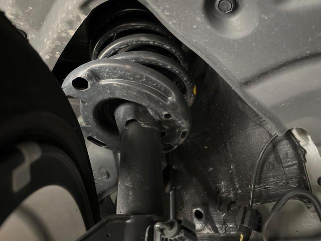 ＭＡＺＤＡ６セダン ２５Ｓ　Ｌパッケージ　全周囲カメラ　ＢＯＳＥサウンドシステム　マツダコネクト　レーダークルーズコントロール　ドラレコ　ＥＴＣ　純正１９インチアルミホイール　シートヒーター　パワーシート　ＬＥＤヘッドライト（18枚目）