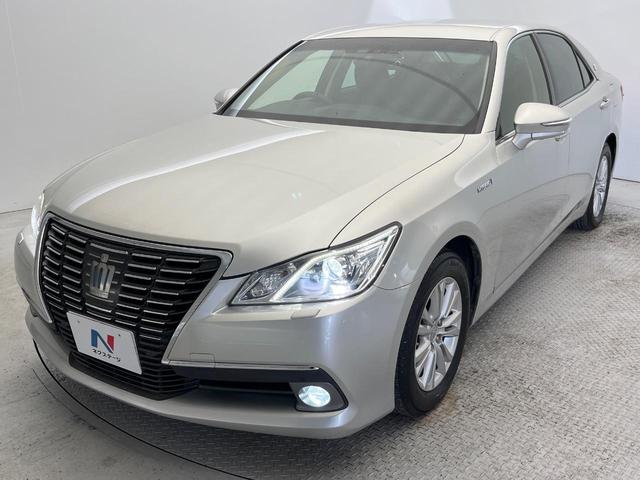 クラウンハイブリッド ロイヤルサルーンＧ　禁煙車　アドバンスパッケージ　ＨＩＤヘッドライト　純正１６インチＡＷ　革巻ステアリング　電動チルトテレスコピック　シートメモリー　パワーシート　スマートキー　スーパーライブサウンド　シートヒーター（70枚目）