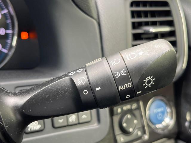 クラウンハイブリッド アスリートＧ　禁煙車　アドバンスパッケージ　ムーンルーフ　ＨＩＤヘッドライト　純正１８インチスパッタリングＡＷ　ＴＯＭＳステアリング　電動チルトテレスコピック　黒革　ベンチレーション　スーパーライブ　シートメモリー（25枚目）