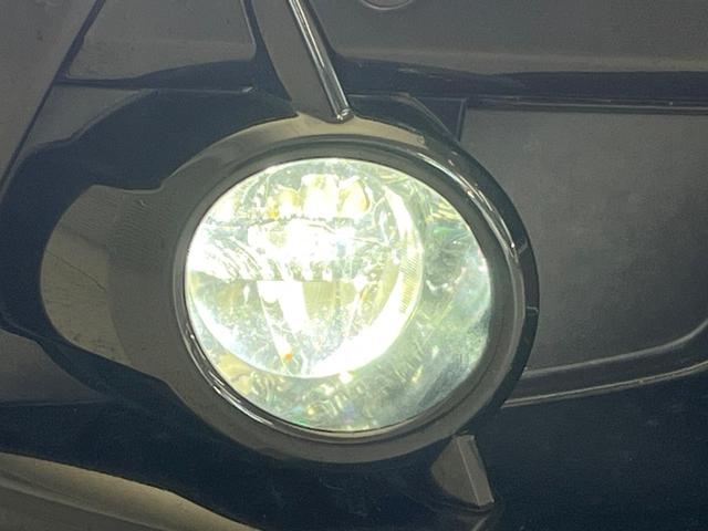 クラウンハイブリッド アスリートＧ　禁煙車　アドバンスパッケージ　ムーンルーフ　ＨＩＤヘッドライト　純正１８インチスパッタリングＡＷ　ＴＯＭＳステアリング　電動チルトテレスコピック　黒革　ベンチレーション　スーパーライブ　シートメモリー（56枚目）