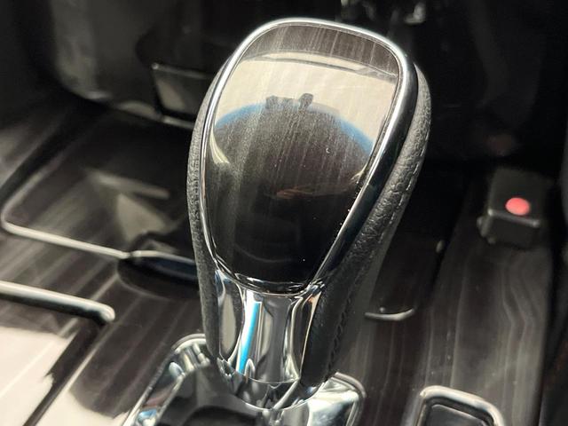 クラウンハイブリッド アスリートＧ　後期　ジャパンカラーセレクションパッケージ　シートベンチレーション　レーダークルーズコントロール　ドラレコ　ＥＴＣ　オートマチックハイビーム　ブラインドスポットモニター　ＬＥＤヘッドライト（65枚目）