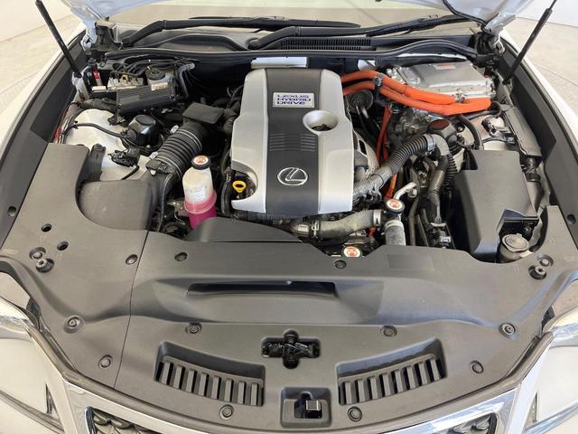 親切・丁寧な専門メカニックスタッフが応対！・車検・点検整備・事故等の修理などアフターサービスも安心。お車のカスタマイズもネクステージのサービススタッフまでご相談ください！