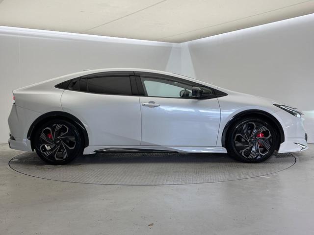 プリウス Z モデリスタフルエアロ モデリスタ製19インチアルミホイール レッド加飾付合皮スポーティシート デジタルインナーミラー 純正12.3インチナビ パノラミックビューモニター ベンチレーション ETC(27枚目)