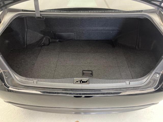 クラウンハイブリッド アスリートＳ　禁煙車　純正ナビ　バックカメラ　衝突被害軽減システム　スマートキー　ＨＩＤヘッド　ビルトインＥＴＣ　シートヒーター　クルーズコントロール　オートライト　純正１８インチアルミホイール（13枚目）