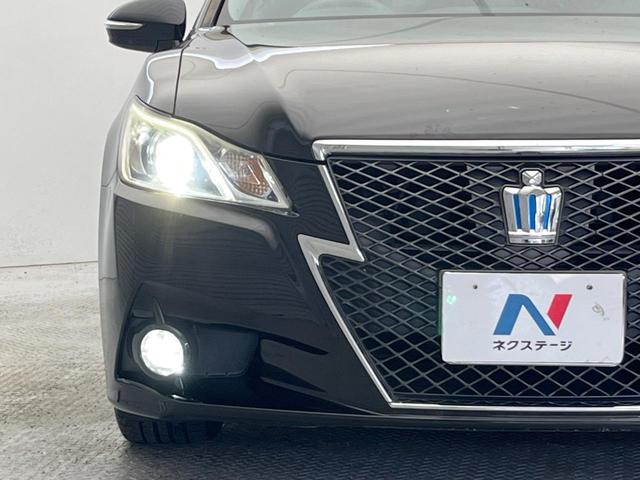クラウンハイブリッド アスリートＳ　禁煙車　純正ナビ　バックカメラ　衝突被害軽減システム　スマートキー　ＨＩＤヘッド　ビルトインＥＴＣ　シートヒーター　クルーズコントロール　オートライト　純正１８インチアルミホイール（22枚目）