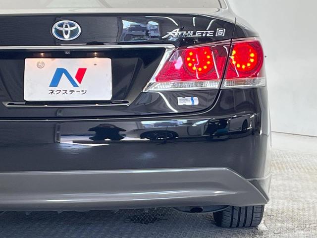 クラウンハイブリッド アスリートＳ　禁煙車　純正ナビ　バックカメラ　衝突被害軽減システム　スマートキー　ＨＩＤヘッド　ビルトインＥＴＣ　シートヒーター　クルーズコントロール　オートライト　純正１８インチアルミホイール（27枚目）