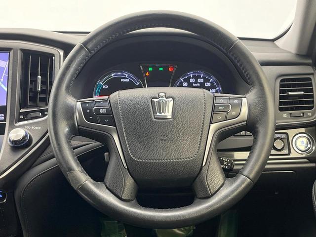 クラウンハイブリッド アスリートＳ　禁煙車　純正ナビ　バックカメラ　衝突被害軽減システム　スマートキー　ＨＩＤヘッド　ビルトインＥＴＣ　シートヒーター　クルーズコントロール　オートライト　純正１８インチアルミホイール（43枚目）