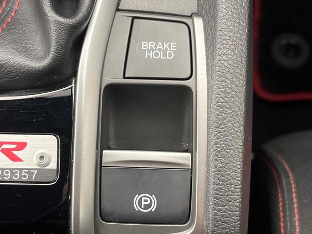 シビック タイプR 6MT 純正ナビ 禁煙車 クルーズコントロール ターボ バックカメラ ETC ブレンボキャリパー LEDヘッドライト 純正20インチアルミホイール 左右独立エアコン(7枚目)