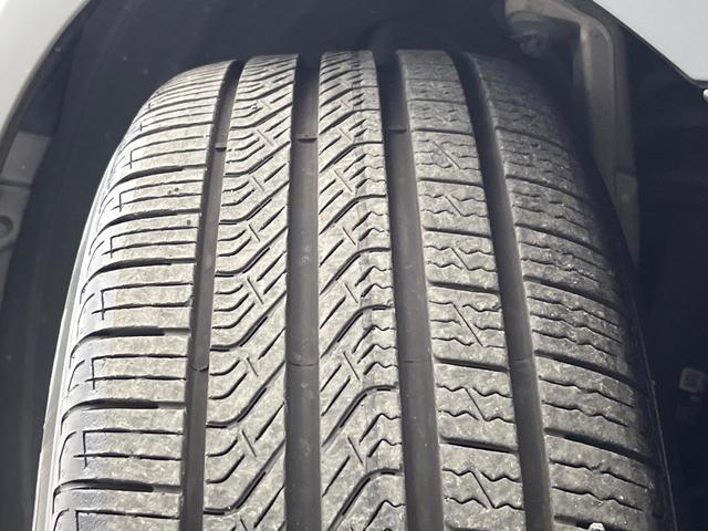 クラウン アスリートS-T アドバンストパッケージ レザーシートパッケージ サンルーフ バックカメラ 衝突被害軽減システム レーダークルーズ 禁煙車 レザーシート ETC 純正17インチアルミホイール パワーシート(21枚目)