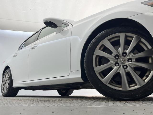 �y�����I�v�V�����P�W�C���`�A���~�z�C�[���z�����I�v�V�����z�C�[���𑕒��B���s���\�̌���ɉ����A�O�ς����X�^�C���b�V���ɂȂ��Ă��܂��B