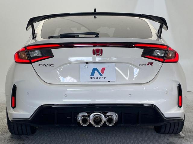 安心の最長１０年・走行無制限保証（有償）をご用意。保証内容も充実はもちろん、無料点検＆オイル交換や、年中無休の全国・２４時間ロードサービスも付帯されておりますのでご安心下さい。