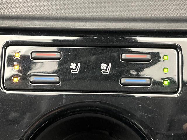 【シートベンチレーション】夏場は涼しい風でお尻や背中の熱やムレを防ぎ、冬はエアコンよりも早く温まってポカポカに！季節を問わず快適に過ごせます。