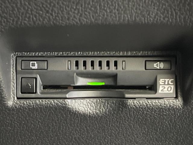 【ＥＴＣ】高速道路の料金所をストレスなく通過！話題のスポットやサービスエリアに多い「スマートＩＣ」利用時は必須のアイテムです。当店でセットアップを実施、ご納車当日からすぐにご利用いただけます！