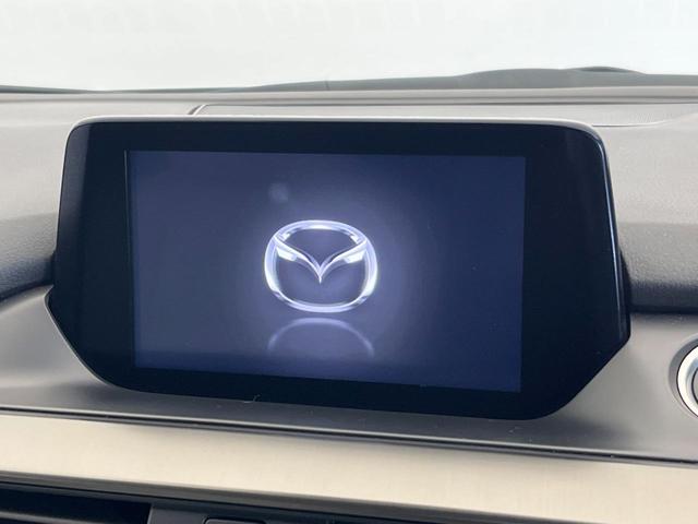 【メーカー純正ナビ】インテリアに溶け込むスタイリッシュな「専用設計」メーカーナビを装備♪視認性や操作性など基本性能にも優れ、より上質なカーライフをお楽しみいただけます。