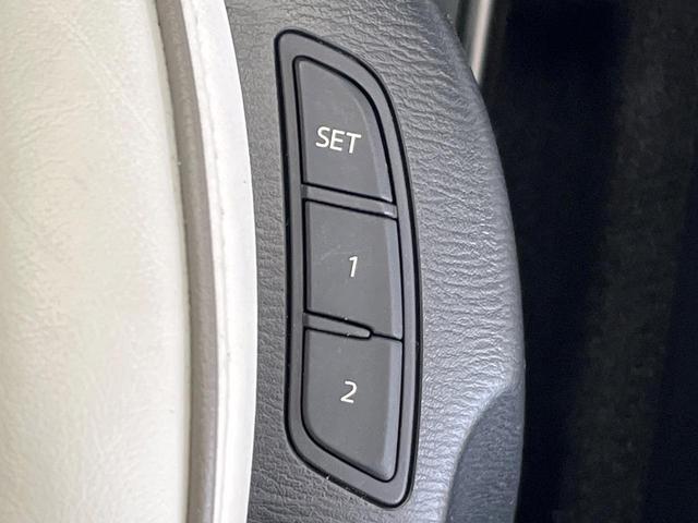 【メモリー機能付きパワーシート】ドライバーごとに設定したシート位置を記憶して、ボタン一つで切り替えできる便利な機能！運転する方が複数名いらっしゃるご家庭におすすめです♪