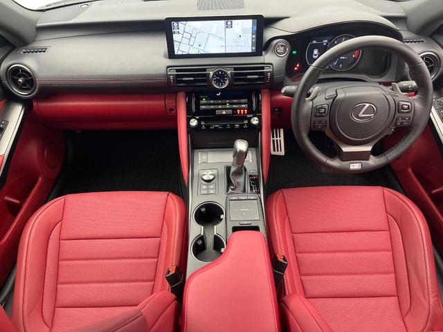 IS IS300 Fスポーツ 後期 オレンジキャリパー 純正ナビ バックカメラ レーダークルーズコントロール ブラインドスポットモニター プリクラッシュセーフティ シートヒーター パワーシート ETC LEDヘッドライト(2枚目)