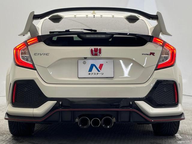 安心の最長１０年・走行無制限保証（有償）をご用意。保証内容も充実はもちろん、無料点検＆オイル交換や、年中無休の全国・２４時間ロードサービスも付帯されておりますのでご安心下さい。