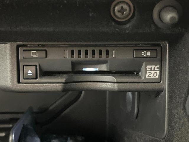 ＩＳ ＩＳ３００　ＦスポーツモードブラックＳ　特別使用車　サンルーフ　セーフティシステムプラス　ブラインドスポット　三眼ＬＥＤヘッド　１０．３インチナビ　パノラミックビュー　メモリー付パワーシート　純正１９ＡＷ　パドルシフト　革巻きステアリング（43枚目）