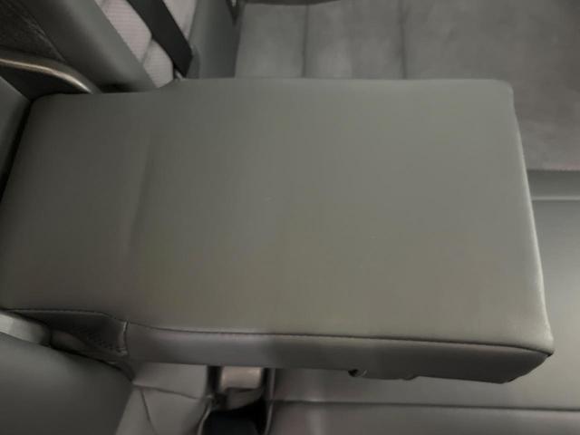 ＩＳ ＩＳ３００　ＦスポーツモードブラックＳ　特別使用車　サンルーフ　セーフティシステムプラス　ブラインドスポット　三眼ＬＥＤヘッド　１０．３インチナビ　パノラミックビュー　メモリー付パワーシート　純正１９ＡＷ　パドルシフト　革巻きステアリング（46枚目）