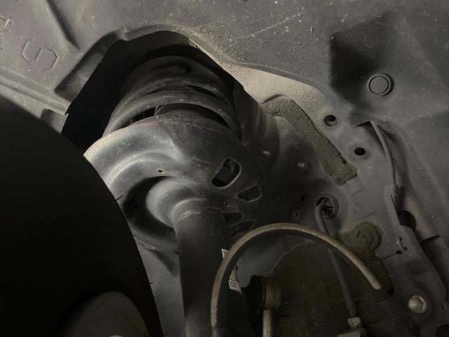 カムリ ＷＳ　ツートーンカラー　ＪＢＬプレミアムサウンドシステム　純正ナビ　バックカメラ　ブラインドスポットモニター　レーダークルーズコントロール　オートブレーキホールド　パワーシート　ＬＥＤヘッドライト　ＥＴＣ（29枚目）