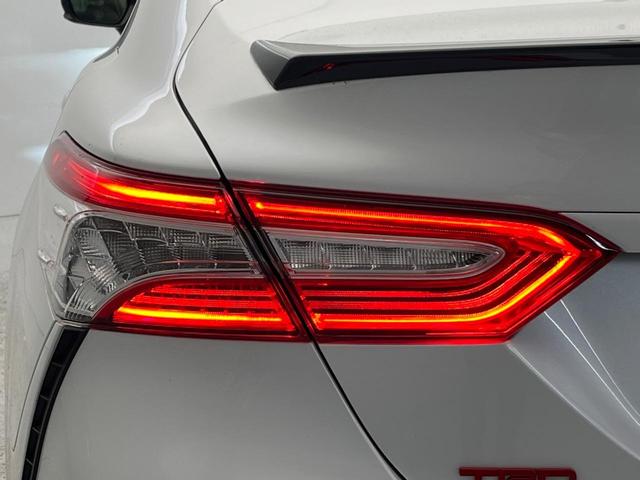 カムリ ＷＳ　ツートーンカラー　ＪＢＬプレミアムサウンドシステム　純正ナビ　バックカメラ　ブラインドスポットモニター　レーダークルーズコントロール　オートブレーキホールド　パワーシート　ＬＥＤヘッドライト　ＥＴＣ（32枚目）