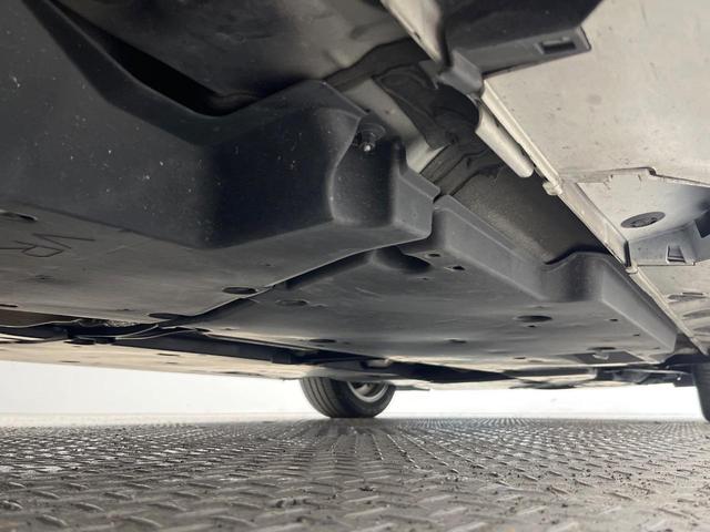 カムリ ＷＳ　ツートーンカラー　ＪＢＬプレミアムサウンドシステム　純正ナビ　バックカメラ　ブラインドスポットモニター　レーダークルーズコントロール　オートブレーキホールド　パワーシート　ＬＥＤヘッドライト　ＥＴＣ（34枚目）