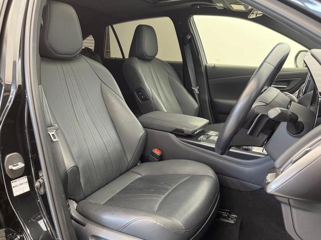 クラウンハイブリッド ＲＳアドバンス　後期　ムーンルーフ　セーフティーパッケージプラス　デジタルインナーミラー　全周囲モニター　純正ナビ　禁煙車　レーダークルーズコントロール　ブラインドスポットモニター　３眼ＬＥＤヘッドライト　ＥＴＣ（7枚目）