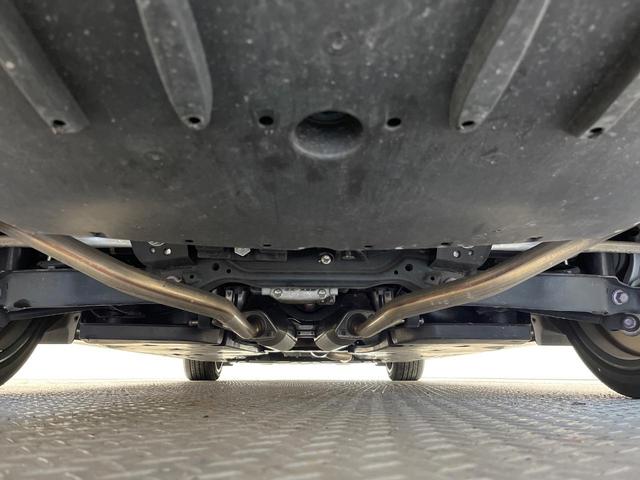 クラウンハイブリッド ＲＳアドバンス　後期　ムーンルーフ　セーフティーパッケージプラス　デジタルインナーミラー　全周囲モニター　純正ナビ　禁煙車　レーダークルーズコントロール　ブラインドスポットモニター　３眼ＬＥＤヘッドライト　ＥＴＣ（19枚目）