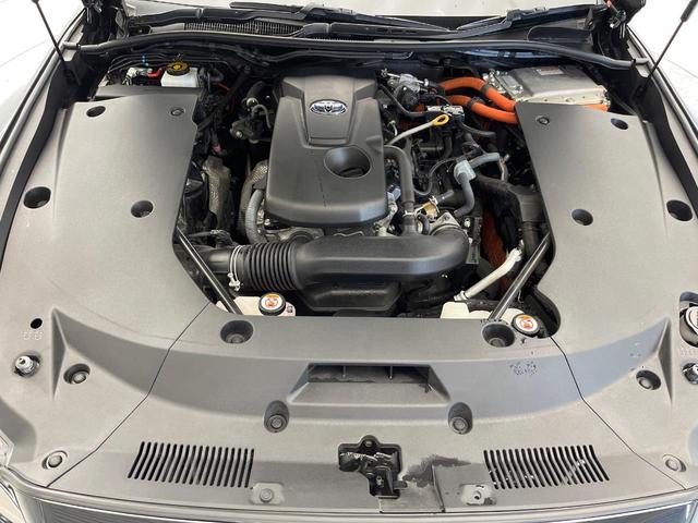 クラウンハイブリッド ＲＳアドバンス　後期　ムーンルーフ　セーフティーパッケージプラス　デジタルインナーミラー　全周囲モニター　純正ナビ　禁煙車　レーダークルーズコントロール　ブラインドスポットモニター　３眼ＬＥＤヘッドライト　ＥＴＣ（20枚目）