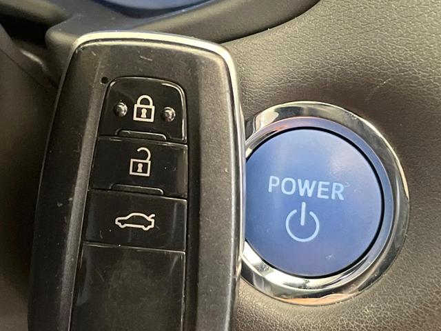 クラウンハイブリッド ＲＳアドバンス　後期　ムーンルーフ　セーフティーパッケージプラス　デジタルインナーミラー　全周囲モニター　純正ナビ　禁煙車　レーダークルーズコントロール　ブラインドスポットモニター　３眼ＬＥＤヘッドライト　ＥＴＣ（36枚目）