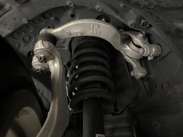 クラウンハイブリッド ＲＳアドバンス　後期　ムーンルーフ　セーフティーパッケージプラス　デジタルインナーミラー　全周囲モニター　純正ナビ　禁煙車　レーダークルーズコントロール　ブラインドスポットモニター　３眼ＬＥＤヘッドライト　ＥＴＣ（38枚目）