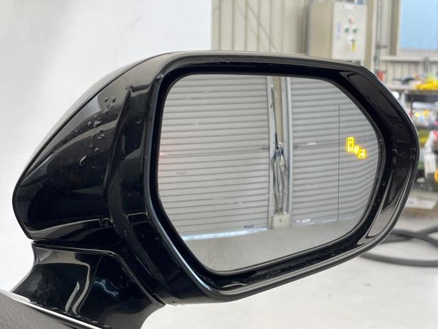 クラウンハイブリッド ＲＳアドバンス　後期　ムーンルーフ　セーフティーパッケージプラス　デジタルインナーミラー　全周囲モニター　純正ナビ　禁煙車　レーダークルーズコントロール　ブラインドスポットモニター　３眼ＬＥＤヘッドライト　ＥＴＣ（55枚目）