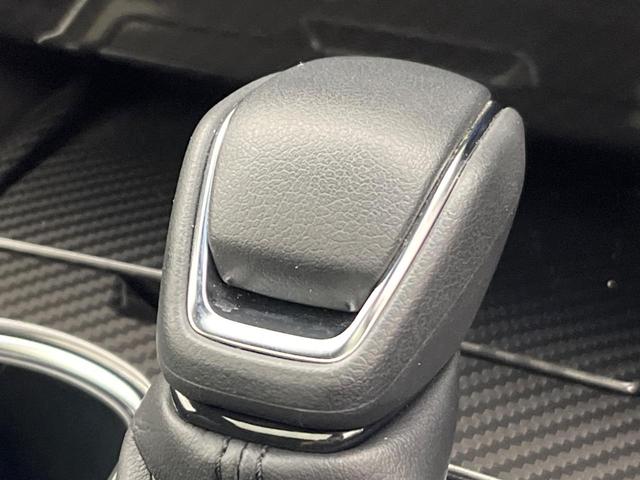 クラウンハイブリッド ＲＳアドバンス　後期　ムーンルーフ　セーフティーパッケージプラス　デジタルインナーミラー　全周囲モニター　純正ナビ　禁煙車　レーダークルーズコントロール　ブラインドスポットモニター　３眼ＬＥＤヘッドライト　ＥＴＣ（76枚目）