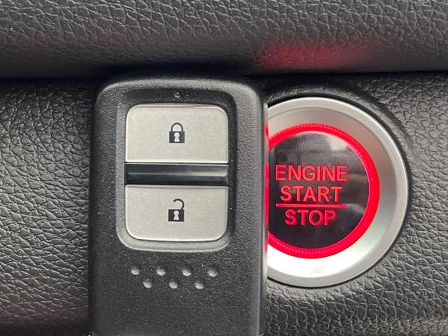 シビック タイプＲ　６ＭＴ　禁煙車　純正ナビ　バックカメラ　大型リヤスポイラー　クルーズコントロール　ＥＴＣ　純正２０インチアルミホイール　ＬＥＤヘッドライト　地デジ　Ｂｌｕｅｔｏｏｔｈ　ドライブモード（47枚目）