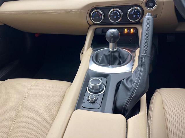 ロードスター Ｓレザーパッケージ　Ｖセレクション　６ＭＴ　柿本改マフラー　禁煙車　マツダコネクト　バックカメラ　レーダークルーズコントロール　衝突軽減　ベージュ革シート　ＢＯＳＥサウンドシステム　デジタルインナーミラー　シートヒーター　ＥＴＣ（46枚目）