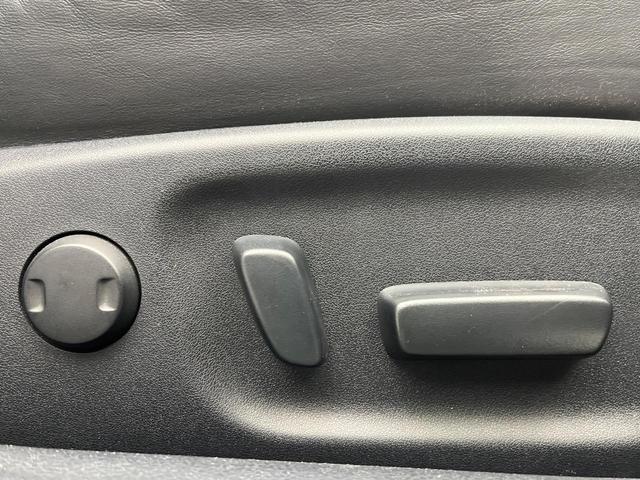 クラウンハイブリッド アスリートG ムーンルーフ プレミアムサウンド レザーシートパッケージ シートベンチレーション 衝突軽減 レーダークルーズコントロール マルチビューモニター 純正ナビ シートメモリー ETC スパッタリングアルミ(55枚目)