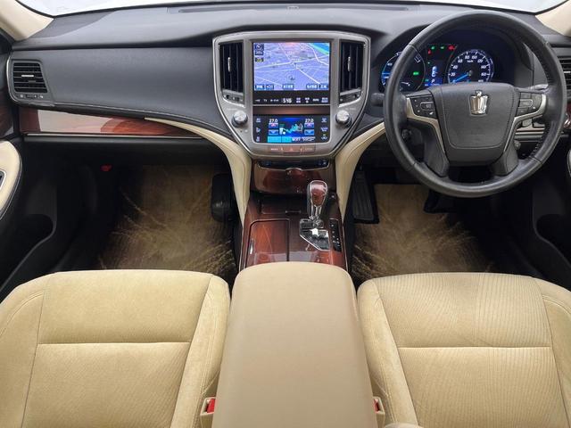 クラウンハイブリッド ロイヤルサルーンG アドバンストパッケージ 純正ナビ バックカメラ クリアランスソナー レーダークルーズコントロール ステアリングヒーター シートヒーター メモリー付パワーシート HIDヘッドライト 純正16インチAW(2枚目)