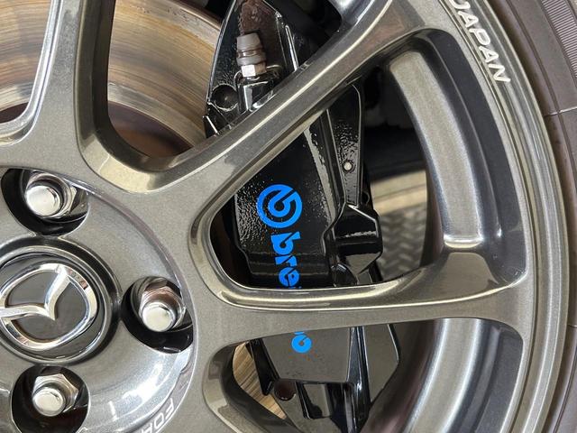 ロードスター 990S 特別仕様車 6MT マツダスピードエアロ 衝突被害軽減システム ブラインドスポットモニター ブレンボ製キャリパー レーンキープアシスト 禁煙車 コーナーセンサー 純正16インチアルミホイール(5枚目)
