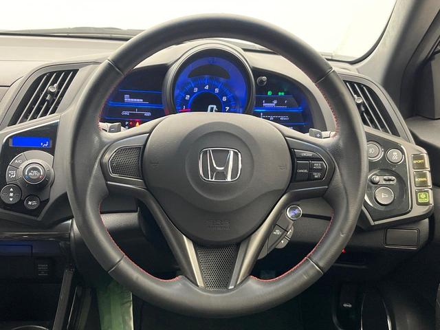 ＣＲ－Ｚ αマスターレーベル　禁煙車　ガラスルーフ　ＳＤナビ　バックカメラ　ハーフレザーシート　ドラレコ　スマートキー　クルコン　純正１７インチアルミ　オートライト　オートエアコン　Ｂｌｕｅｔｏｏｔｈ　フルセグ（9枚目）
