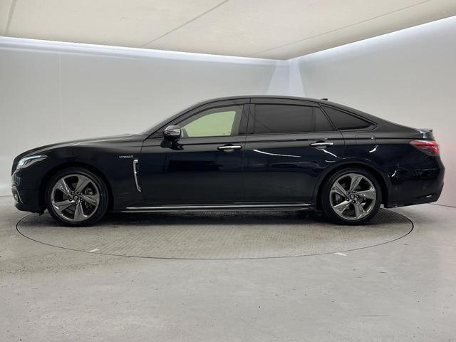 クラウンハイブリッド ＲＳアドバンス　ムーンルーフ　カラーヘッドアップディスプレイ　バックカメラ　ブラインドスポットモニター　衝突被害軽減システム　レーダークルーズ　ドラレコ　ＬＥＤヘッド　ビルトインＥＴＣ　純正１８インチアルミ（29枚目）