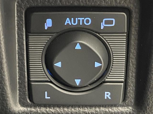 クラウンハイブリッド ＲＳアドバンス　ムーンルーフ　カラーヘッドアップディスプレイ　バックカメラ　ブラインドスポットモニター　衝突被害軽減システム　レーダークルーズ　ドラレコ　ＬＥＤヘッド　ビルトインＥＴＣ　純正１８インチアルミ（54枚目）