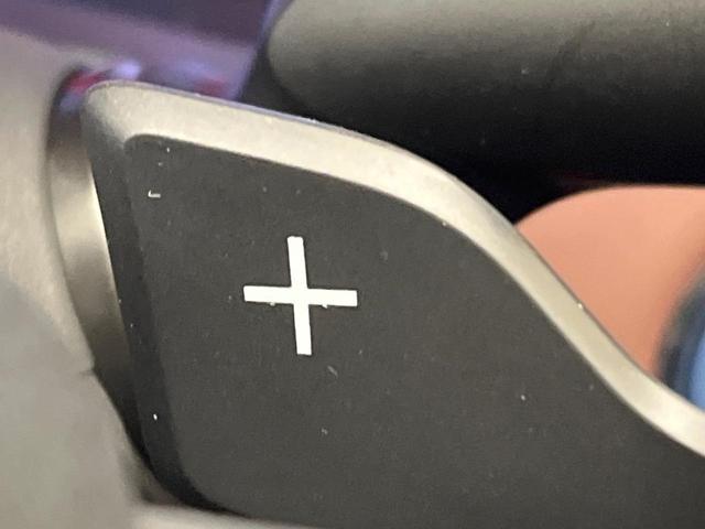 クラウンハイブリッド ＲＳアドバンス　ムーンルーフ　カラーヘッドアップディスプレイ　バックカメラ　ブラインドスポットモニター　衝突被害軽減システム　レーダークルーズ　ドラレコ　ＬＥＤヘッド　ビルトインＥＴＣ　純正１８インチアルミ（59枚目）