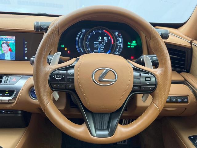 ＬＣ ＬＣ５００ｈ　禁煙車　カラーＨＵＤ　純正ＳＤナビ　セーフティシステムプラス　バックカメラ　レーダークルーズコントロール　茶革シート　前席シートエアコン　コーナーセンサー　ＬＥＤヘッド（21枚目）