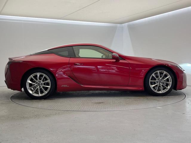 ＬＣ ＬＣ５００ｈ　禁煙車　カラーＨＵＤ　純正ＳＤナビ　セーフティシステムプラス　バックカメラ　レーダークルーズコントロール　茶革シート　前席シートエアコン　コーナーセンサー　ＬＥＤヘッド（25枚目）