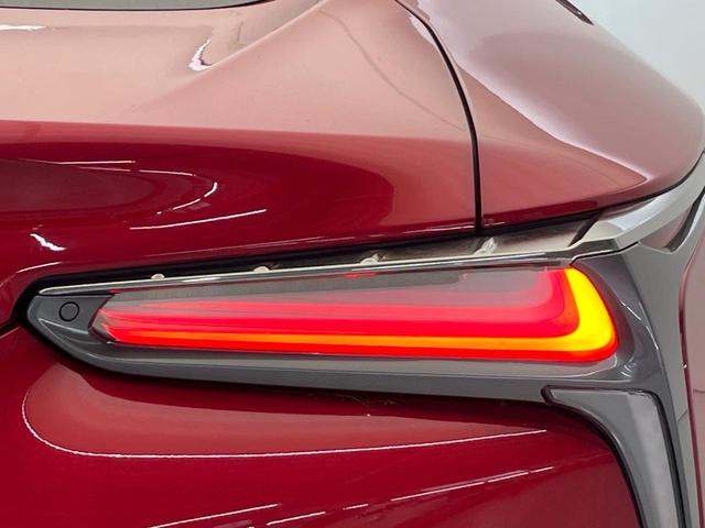 ＬＣ ＬＣ５００ｈ　禁煙車　カラーＨＵＤ　純正ＳＤナビ　セーフティシステムプラス　バックカメラ　レーダークルーズコントロール　茶革シート　前席シートエアコン　コーナーセンサー　ＬＥＤヘッド（29枚目）