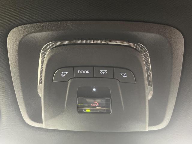 クラウンクロスオーバー Gアドバンスド・レザーパッケージ 純正12.3インチナビ パノラミックビューモニター HUD ブラインドスポットモニター ハンズフリーパワーバックドア レーダークルーズコントロール ステアリングヒーター シートベンチレーション ETC(69枚目)