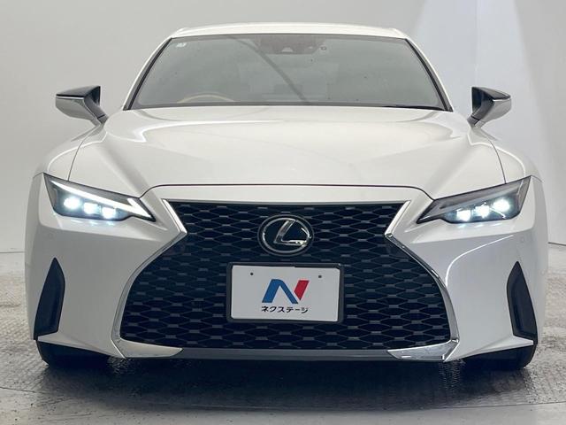 ＩＳ ＩＳ３００　バージョンＬ　後期　禁煙車　セーフティシステムプラス　レーダークルーズコントロール　ブラインドスポットモニター　３連ＬＥＤヘッドライト　純正１９インチアルミホイール　シートベンチレーション　茶革　プレミアムサウンド（14枚目）